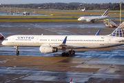 United Airlines Boeing 757-224 (N13138) at  Hamburg - Fuhlsbuettel (Helmut Schmidt), Germany