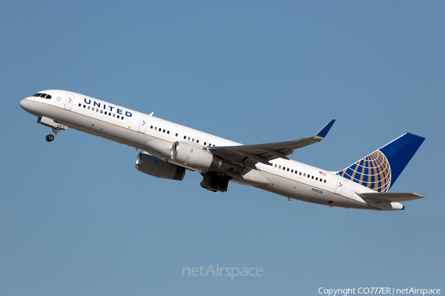 United Airlines Boeing 757-224 (N13138) | Photo 18642