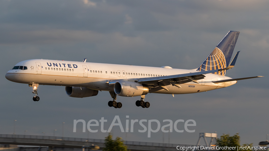 United Airlines Boeing 757-224 (N13138) | Photo 186829