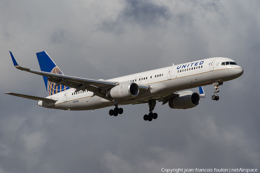 United Airlines Boeing 757-224 (N13138) | Photo 239449