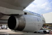 United Airlines Boeing 757-224 (N13138) at  Orlando - International (McCoy), United States