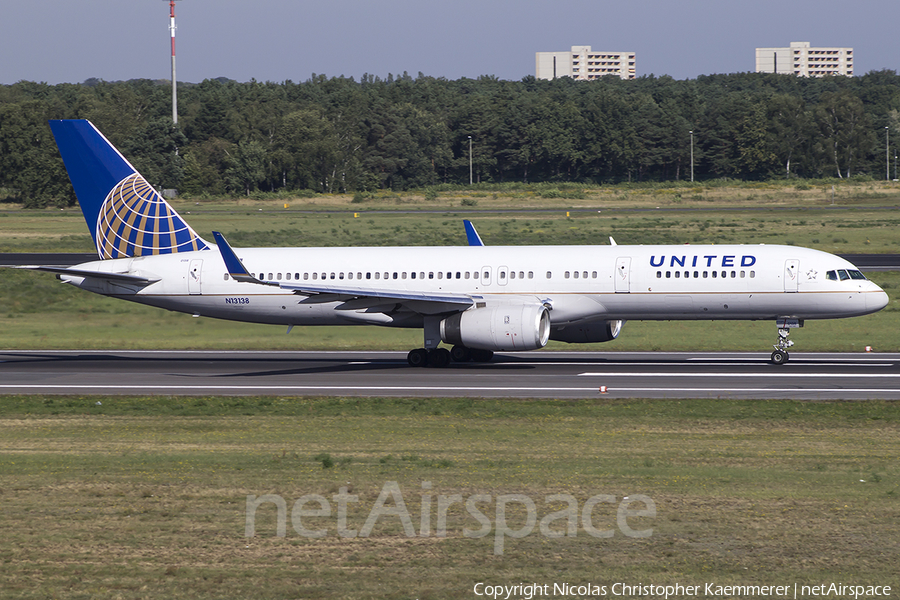 United Airlines Boeing 757-224 (N13138) | Photo 158837