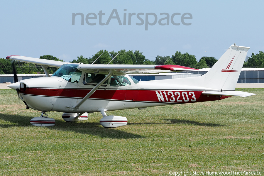(Private) Cessna 172M Skyhawk (N13203) | Photo 452145