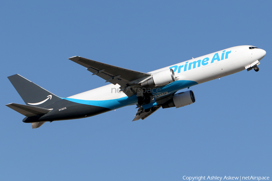 Amazon Prime Air (Atlas Air) Boeing 767-37D(ER)(BDSF) (N1327A) | Photo 214682