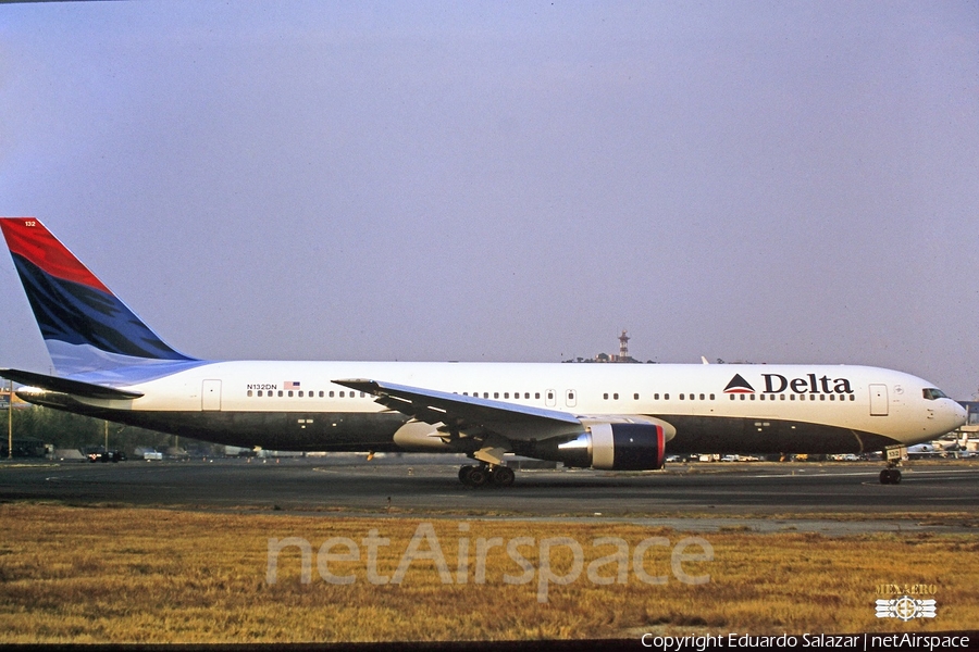 Delta Air Lines Boeing 767-332 (N132DN) | Photo 502554
