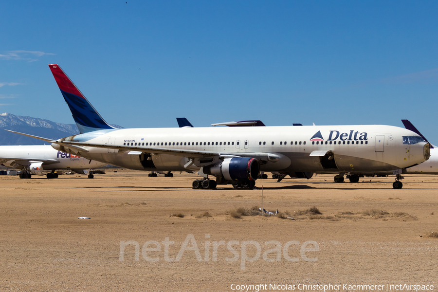 Delta Air Lines Boeing 767-332 (N132DN) | Photo 161425