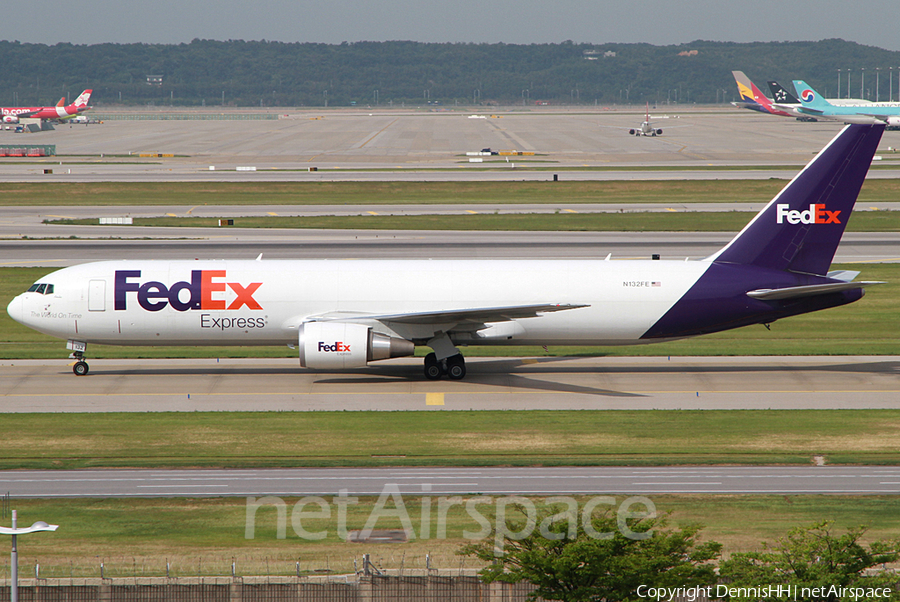 FedEx Boeing 767-3S2F(ER) (N132FE) | Photo 331016