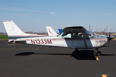 (Private) Cessna 172L Skyhawk (N1333M) at  Castroville - Municipal, United States