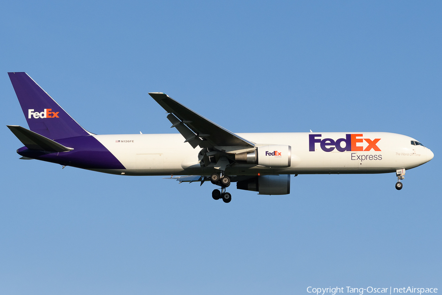 FedEx Boeing 767-3S2F(ER) (N136FE) | Photo 519031
