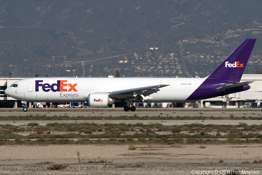FedEx Boeing 767-3S2F(ER) (N136FE) | Photo 557924