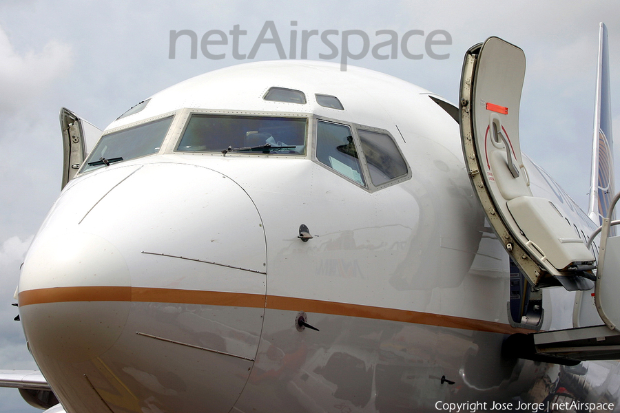 Continental Airlines Boeing 737-724 (N13750) | Photo 413778