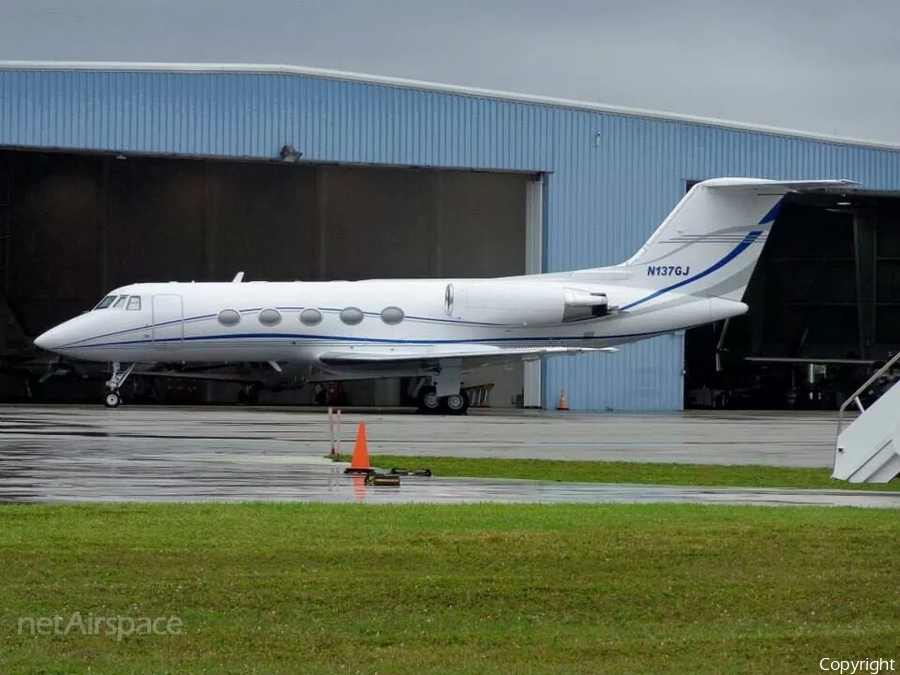 (Private) Gulfstream GIII (G-1159A) (N137GJ) | Photo 63280