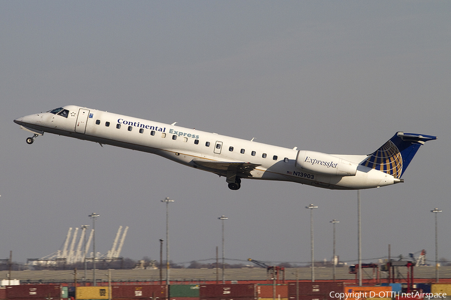 Continental Express (ExpressJet) Embraer ERJ-145LR (N13903) | Photo 344263