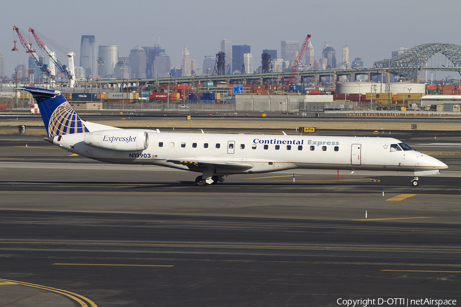 Continental Express (ExpressJet) Embraer ERJ-145LR (N13903) | Photo 344255