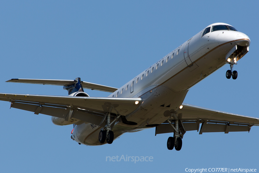 United Express (ExpressJet Airlines) Embraer ERJ-145LR (N13903) | Photo 47471