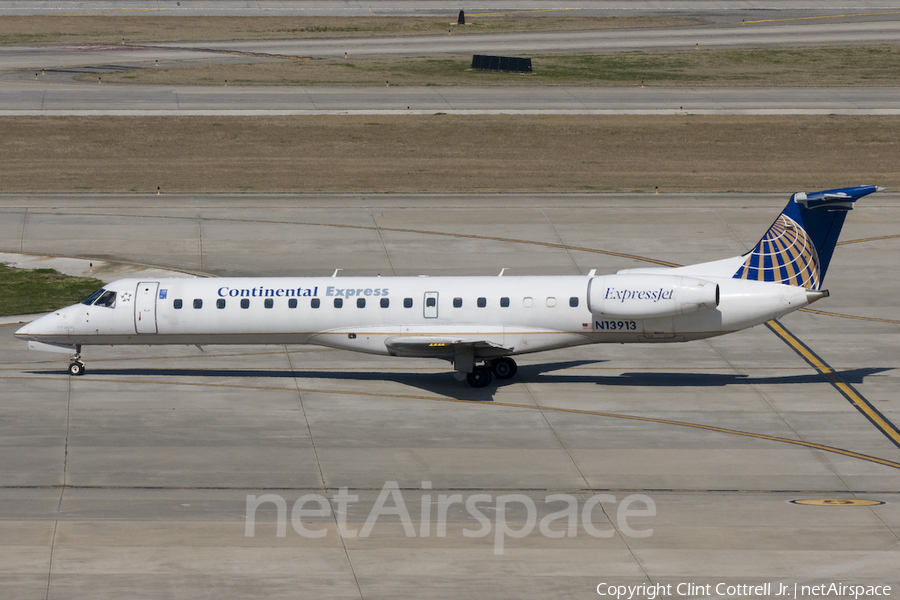 Continental Express (ExpressJet) Embraer ERJ-145LR (N13913) | Photo 41866