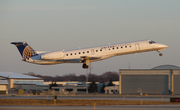 United Express (ExpressJet Airlines) Embraer ERJ-145LR (N13913) at  Madison - Dane County Regional, United States