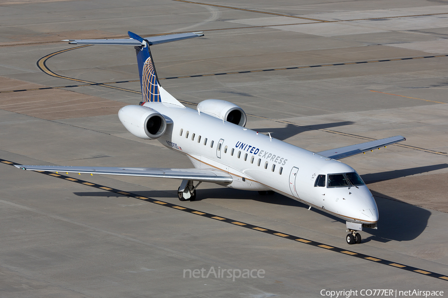 United Express (ExpressJet Airlines) Embraer ERJ-145EP (N13935) | Photo 14238