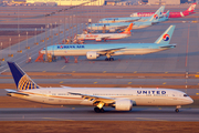 United Airlines Boeing 787-9 Dreamliner (N13954) at  Seoul - Incheon International, South Korea