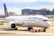 United Airlines Boeing 787-9 Dreamliner (N13954) at  Los Angeles - International, United States