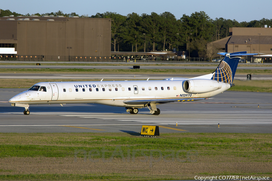 United Express (ExpressJet Airlines) Embraer ERJ-145LR (N13970) | Photo 43116