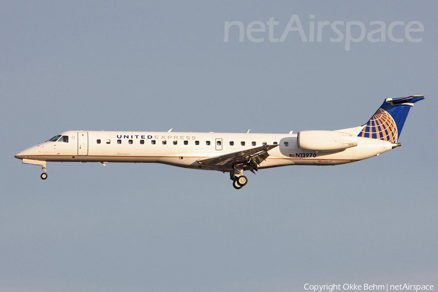 United Express (ExpressJet Airlines) Embraer ERJ-145LR (N13970) | Photo 102380