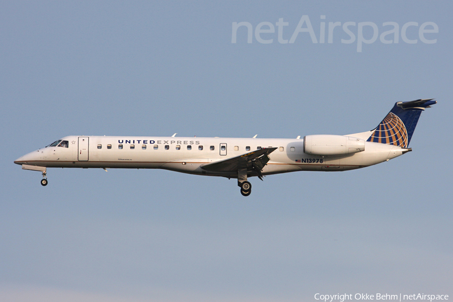 United Express (ExpressJet Airlines) Embraer ERJ-145LR (N13978) | Photo 102379