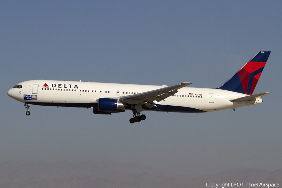 Delta Air Lines Boeing 767-332 (N139DL) | Photo 424646