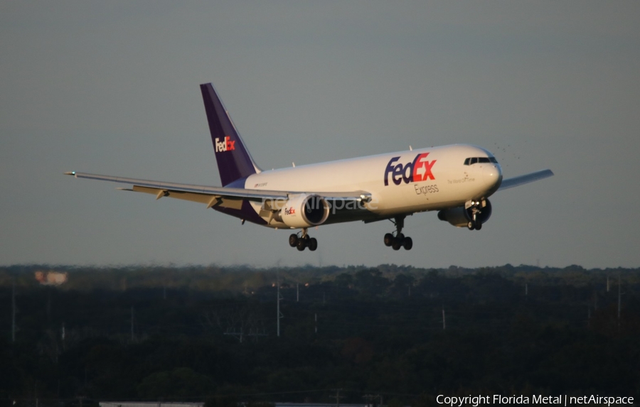 FedEx Boeing 767-3S2F(ER) (N139FE) | Photo 566904