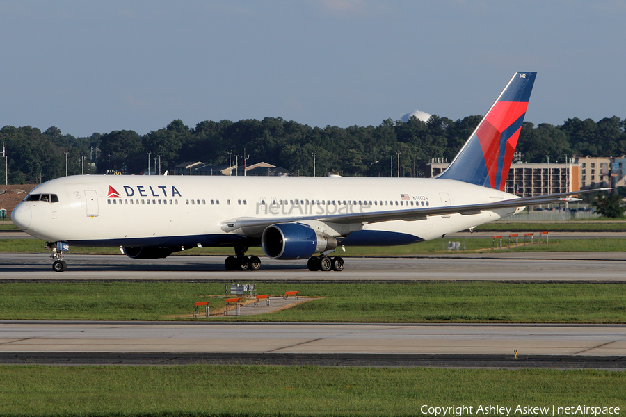 Delta Air Lines Boeing 767-332 (N1402A) | Photo 177029