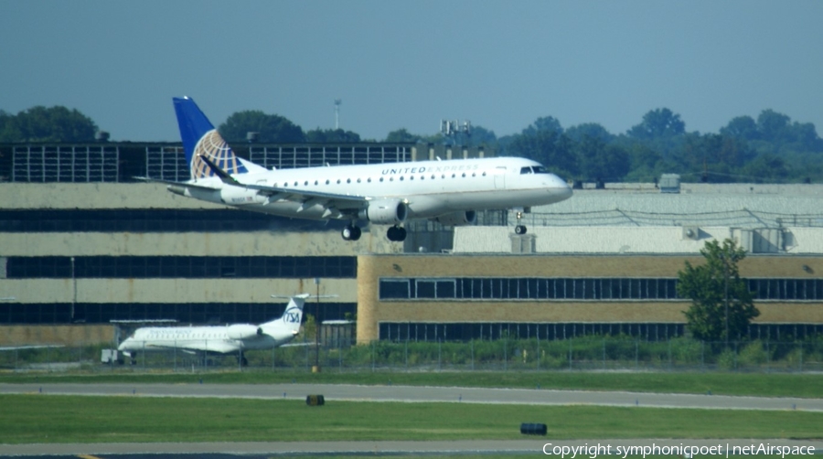 United Express (SkyWest Airlines) Embraer ERJ-175LR (ERJ-170-200LR) (N140SY) | Photo 459166