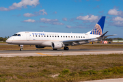 United Express (SkyWest Airlines) Embraer ERJ-175LR (ERJ-170-200LR) (N140SY) at  Sarasota - Bradenton, United States