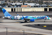 United Airlines Boeing 757-224 (N14102) at  Phoenix - Sky Harbor, United States