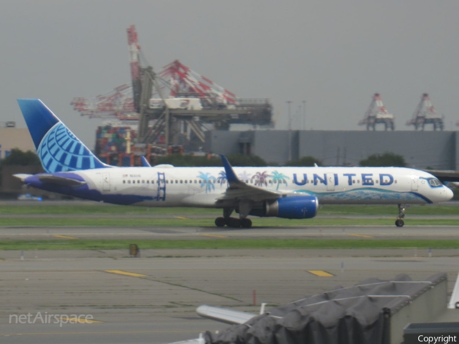 United Airlines Boeing 757-224 (N14106) | Photo 634270