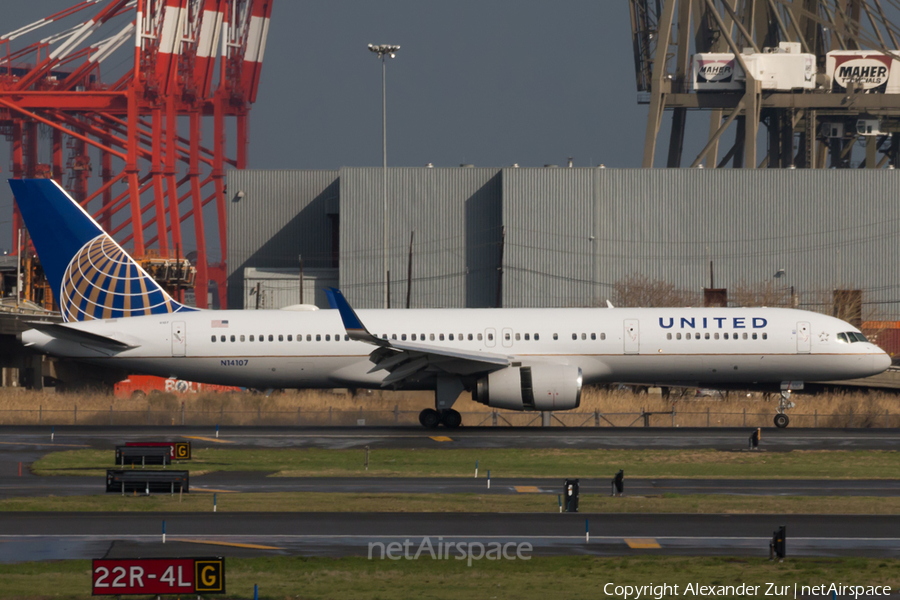 United Airlines Boeing 757-224 (N14107) | Photo 158690