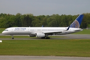 United Airlines Boeing 757-224 (N14107) at  Hamburg - Fuhlsbuettel (Helmut Schmidt), Germany