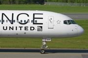 United Airlines Boeing 757-224 (N14120) at  Hamburg - Fuhlsbuettel (Helmut Schmidt), Germany