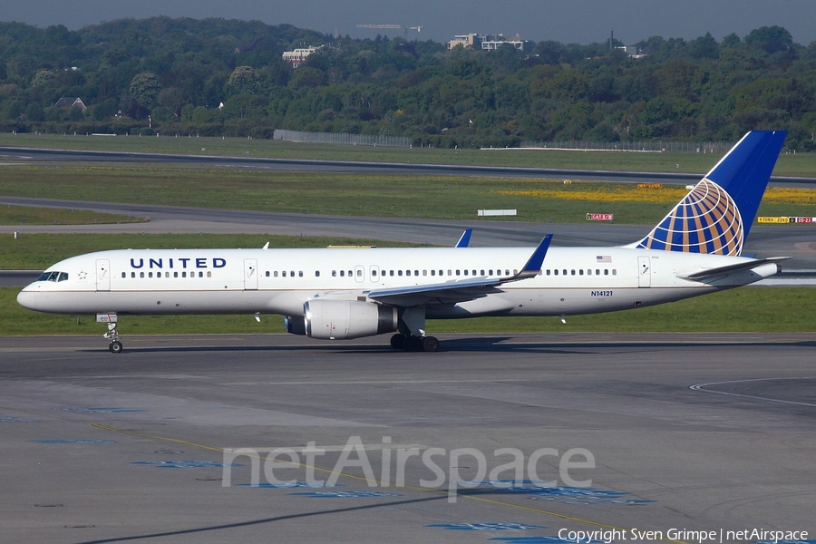 United Airlines Boeing 757-224 (N14121) | Photo 21197