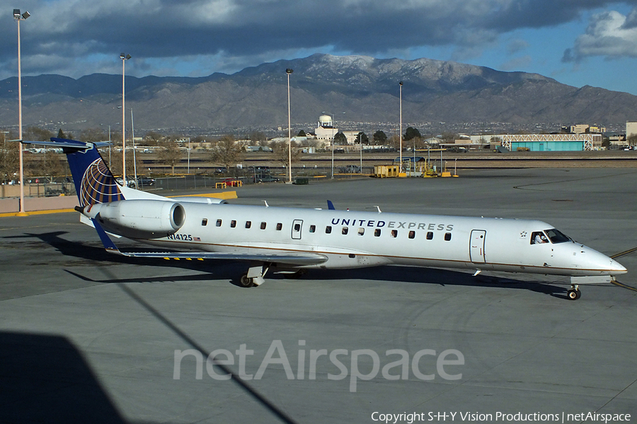 United Express (ExpressJet Airlines) Embraer ERJ-145XR (N14125) | Photo 17146