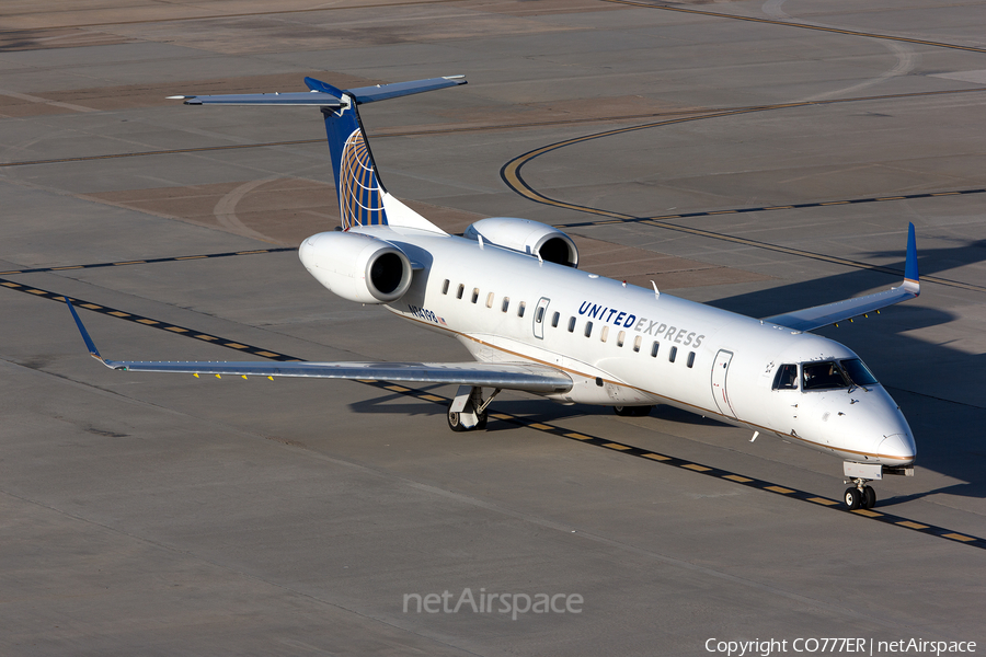 United Express (ExpressJet Airlines) Embraer ERJ-145XR (N14198) | Photo 14239