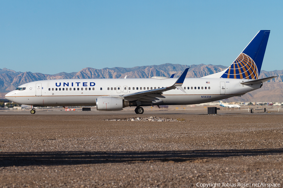 United Airlines Boeing 737-824 (N14214) | Photo 353189