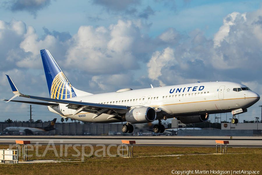 United Airlines Boeing 737-824 (N14237) | Photo 231341