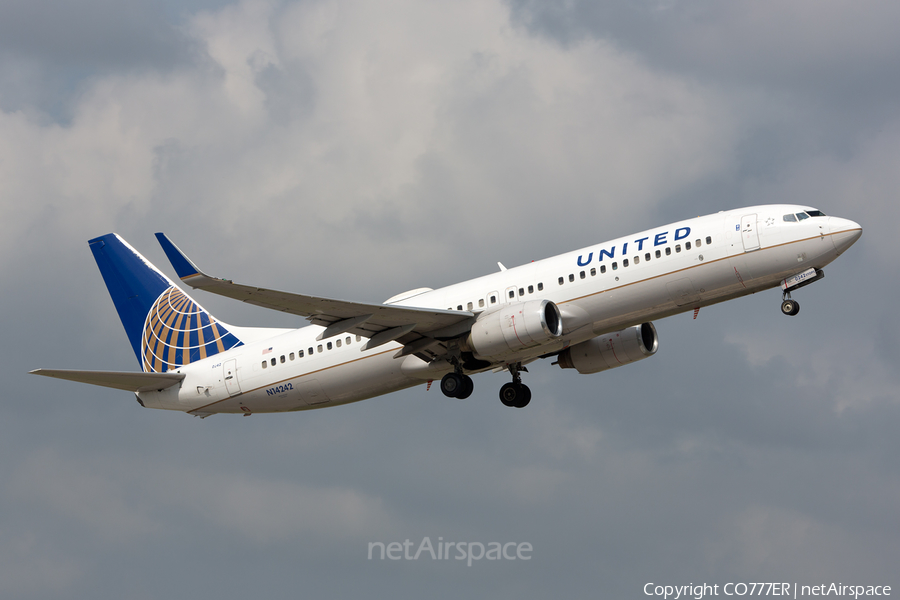 United Airlines Boeing 737-824 (N14242) | Photo 77885