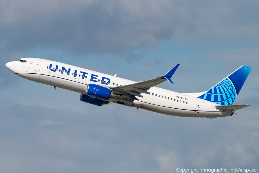 United Airlines Boeing 737-824 (N14242) | Photo 663425