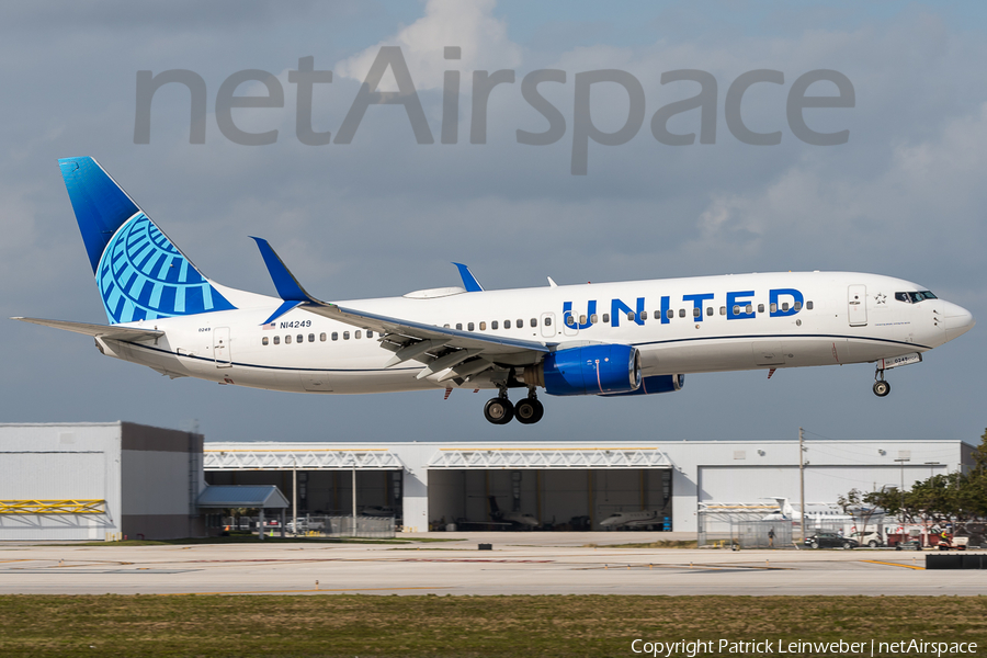 United Airlines Boeing 737-824 (N14249) | Photo 377422