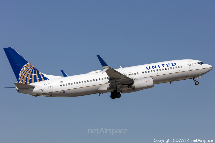 United Airlines Boeing 737-824 (N14250) | Photo 235042