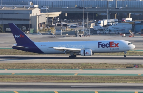 FedEx Boeing 767-3S2F(ER) (N142FE) at  Los Angeles - International, United States
