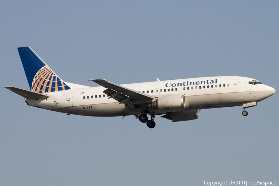 Continental Airlines Boeing 737-3T0 (N14325) | Photo 176604