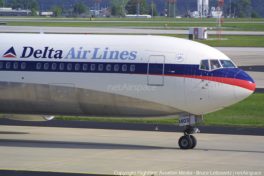 Delta Air Lines Boeing 767-332 (N143DA) | Photo 172009
