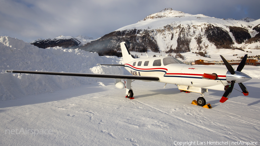 (Private) Piper PA-46-350P Malibu Mirage - JetPROP DLX (N143LA) | Photo 367226